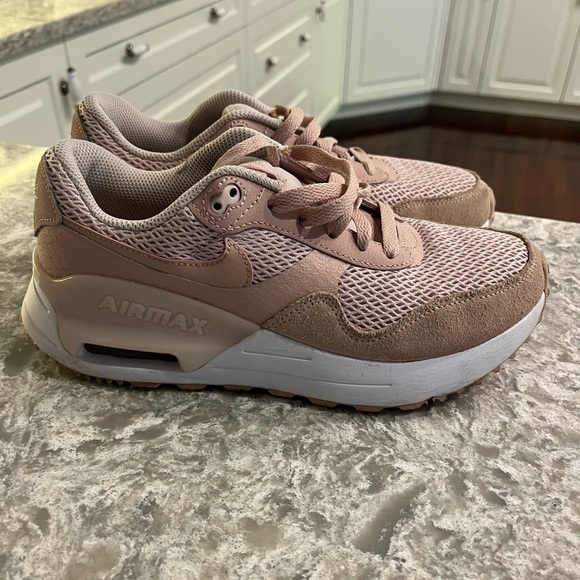 Blush Pink Nike Lifestyle Shoe - Picture 1 of 2
